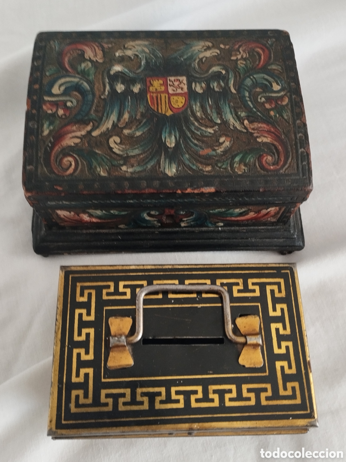 Boxes and metal boxes: Antiguas Cajas Madera y Hojalata.