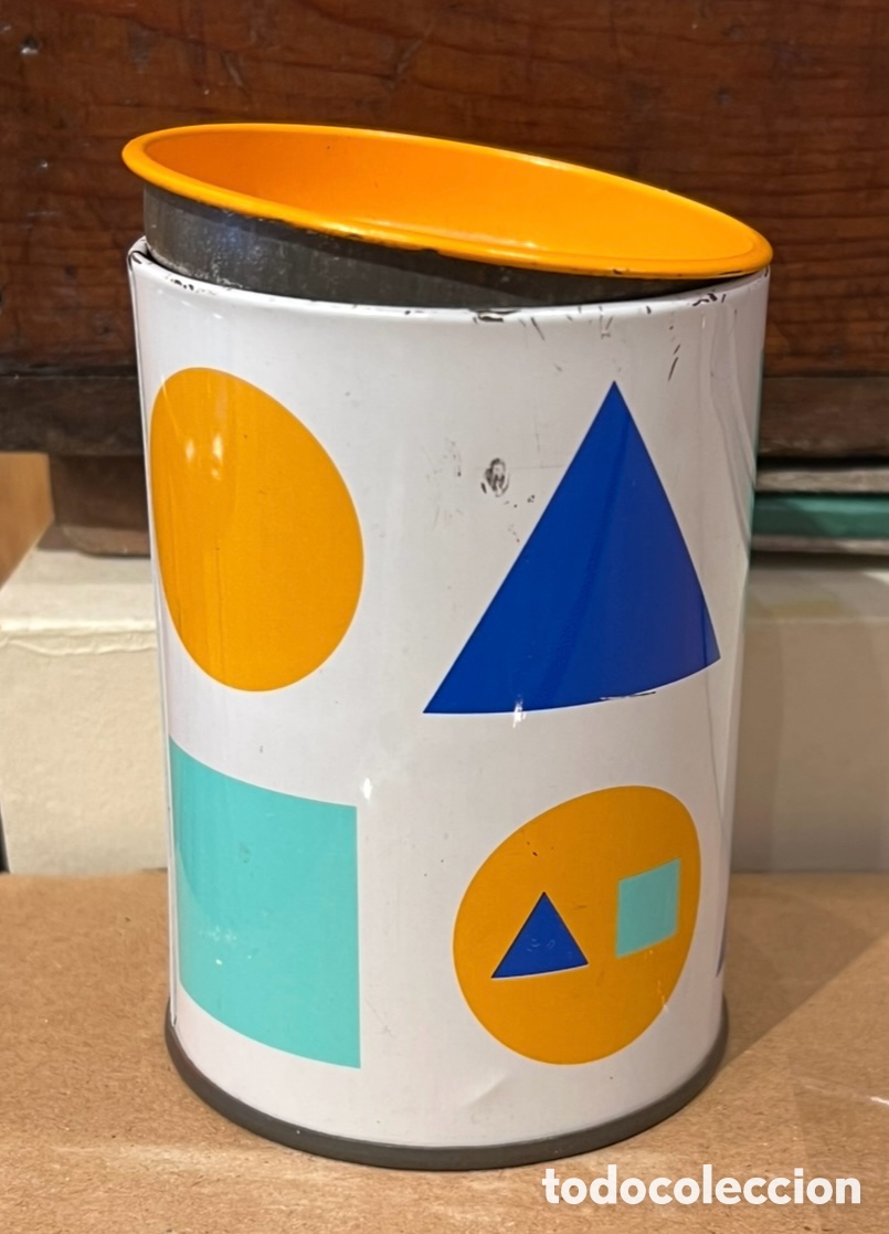 Bo&icirc;tes et petites bo&icirc;tes m&eacute;talliques: Lata Hucha. CAM. Caja de Ahorros del Mediterraneo. A&ntilde;os 90.