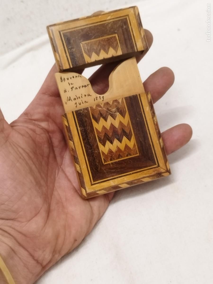 Blechdosen und Kisten: Antigua caja de madera trabajada marqueteria. Tarjetero, Fechada a&ntilde;o 1889