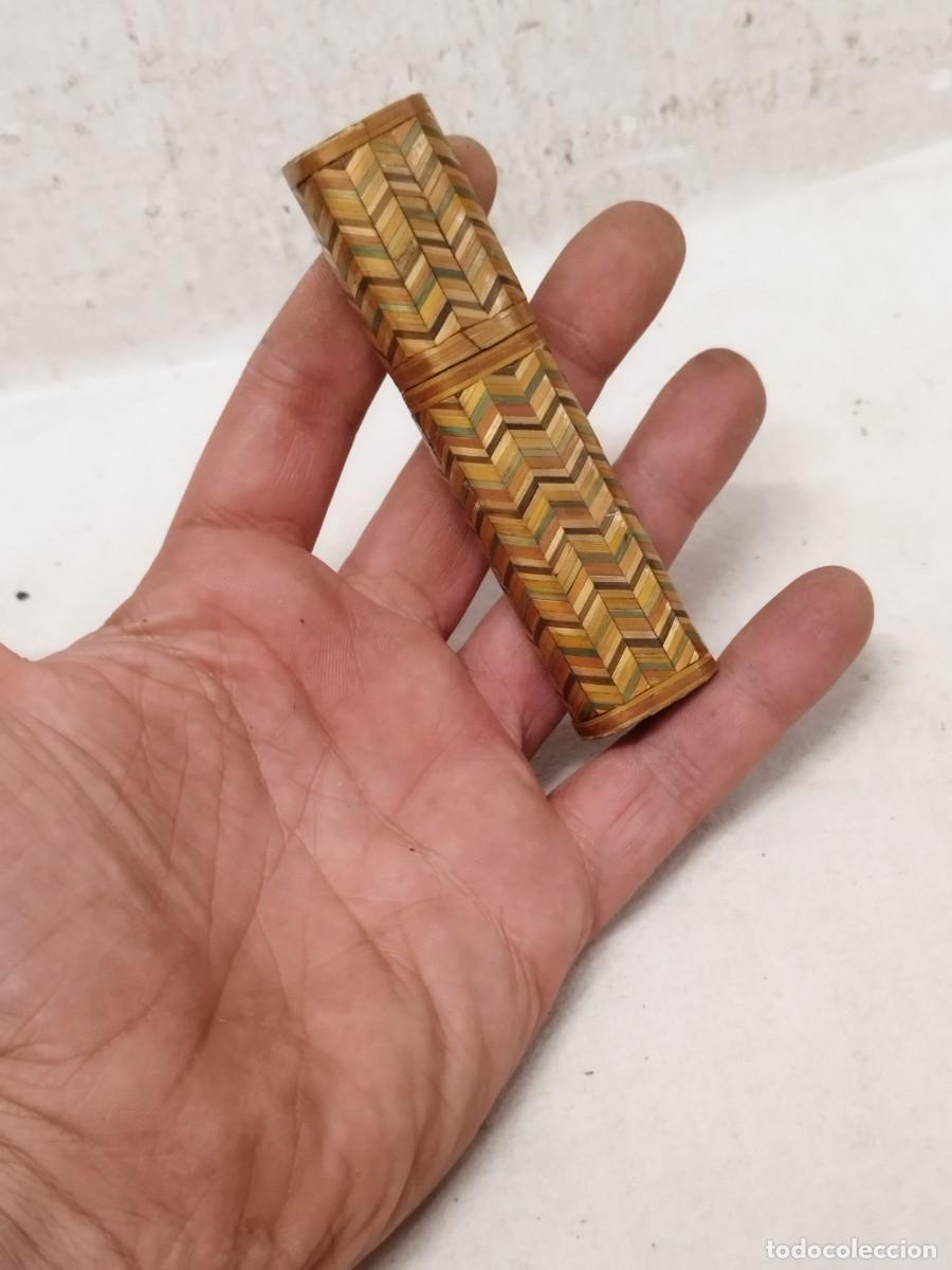 Cajas y cajitas met&aacute;licas: Antigua cajita de bamb&uacute; o funda a identificar.