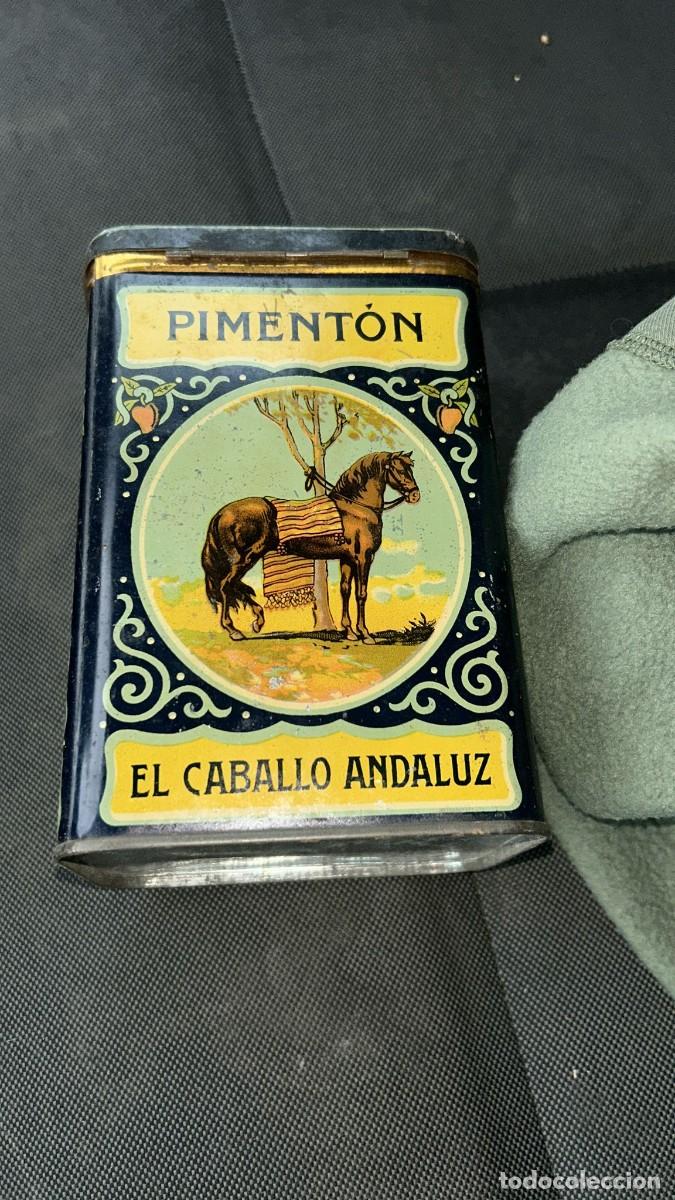 Cajas y cajitas met&aacute;licas: LATA ANTIGUA PIMENTON EL CABALLO ANDALUZ 16 CMS. DE ALTO