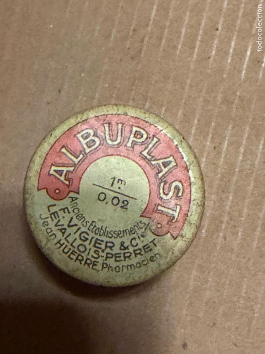 Cajas y cajitas met&aacute;licas: Peque&ntilde;a lata medicamento albuplast