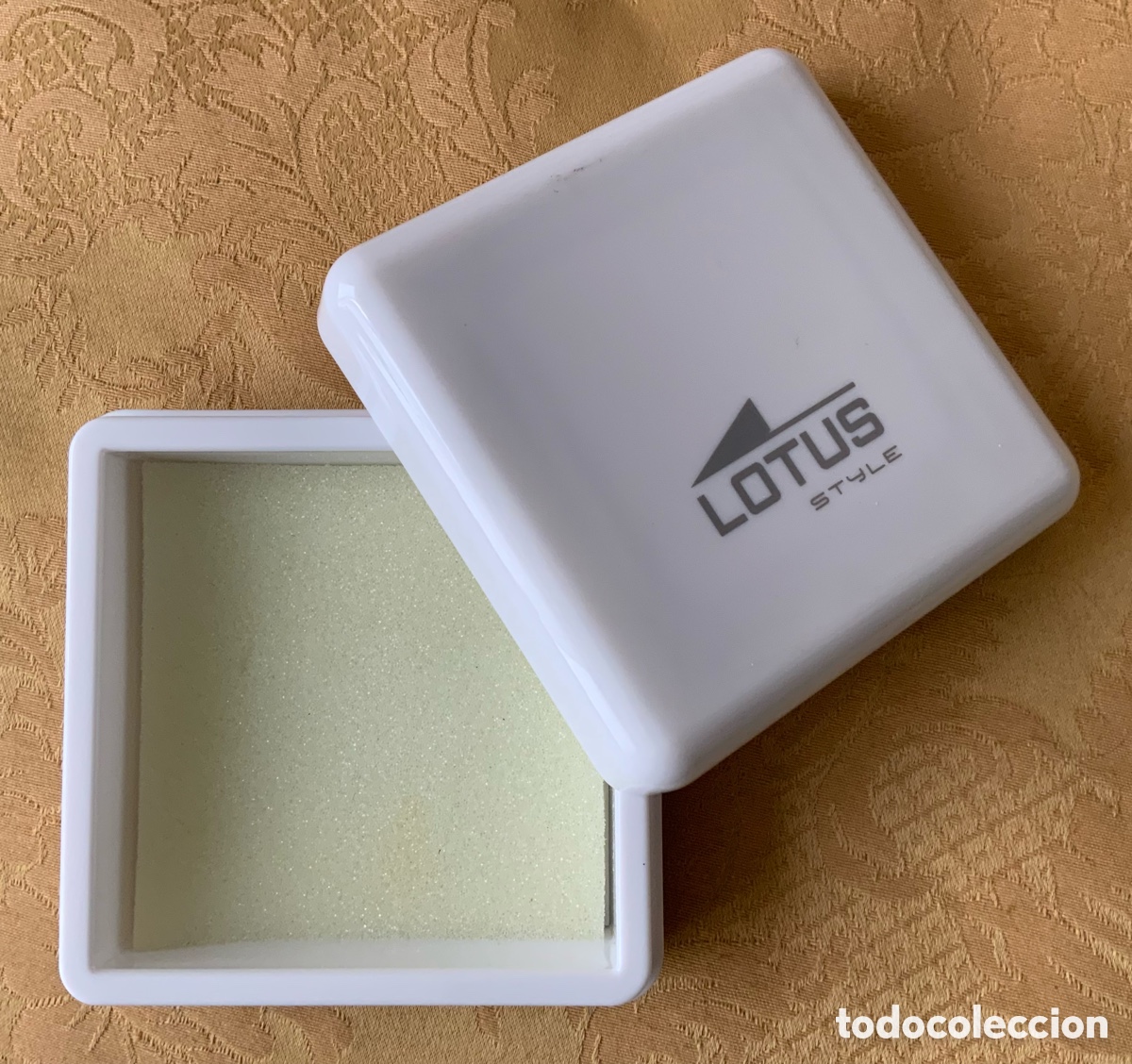 Cajas y cajitas met&aacute;licas: CAJA LOTUS COLOR BLANCO - Foto 2