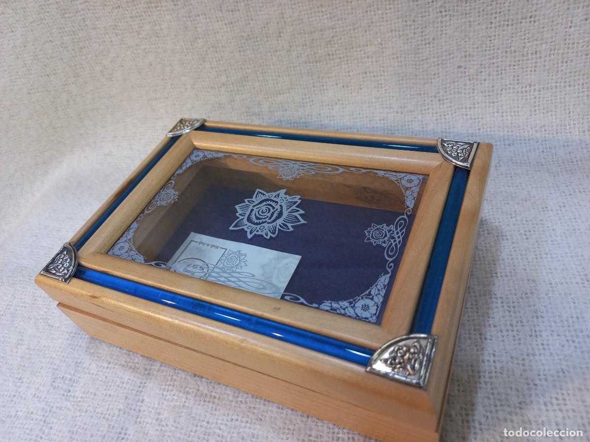 Cajas y cajitas met&aacute;licas: CAJA &uml;MADERA BREZO&uml; Murano y plata (17,5cm x 12,5cm)