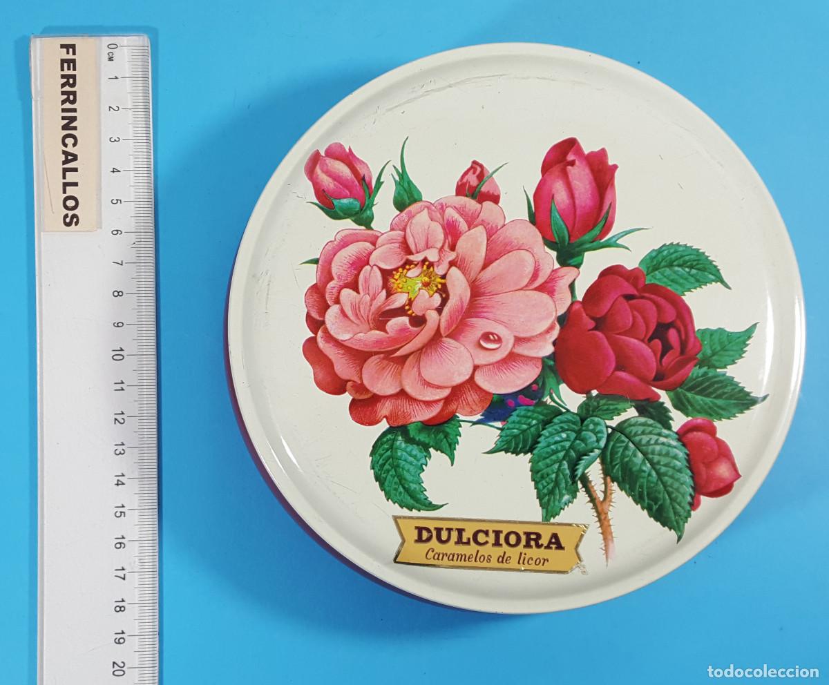 Cajas y cajitas met&aacute;licas: BONITA LATA MOTIVOS FLORALES DE DULCIORA CARAMELOS DE LICOR, VALLADOLID, BUEN ESTADO
