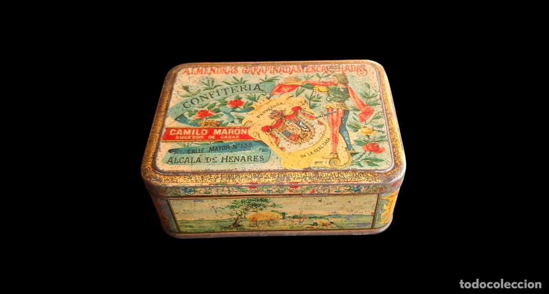 Cajas y cajitas met&aacute;licas: (LA-260432)LATA LITOGRAFIADA CONFITERIA CAMILO MARON - CALLE MAYOR N&ordm;135 - ALCALA DE HENARES