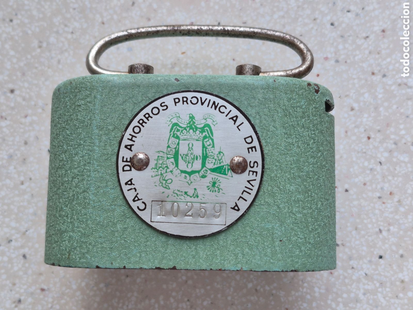 Cajas y cajitas met&aacute;licas: HUCHA de la CAJA DE AHORROS PROVINCIAL DE SEVILLA - 10,7 x 6,3 x 8 cm. - 469 gr. - A&ntilde;os 50 - 60 .