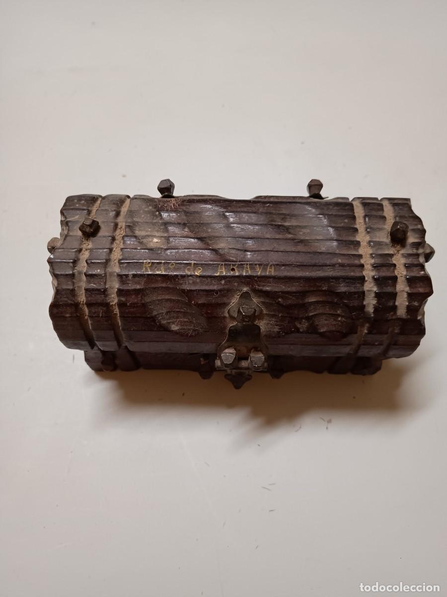 Cajas y cajitas met&aacute;licas: Cofre de madera Recuerdo de Araya