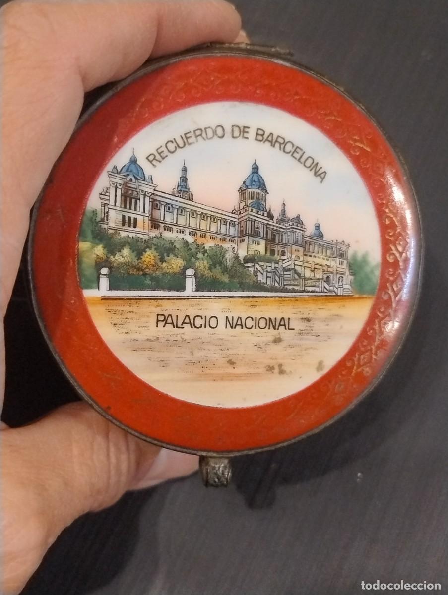 Cajas y cajitas met&aacute;licas: PRECIOSA CAJA REDONDA DE LOZA O PORCELANA. RECUERDO DE BARCELONA. PALACIO NACIONAL.