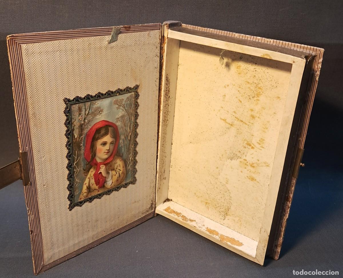 Cajas y cajitas met&aacute;licas: ANTIGUA CAJA PRIMERA COMUNION - Foto 2