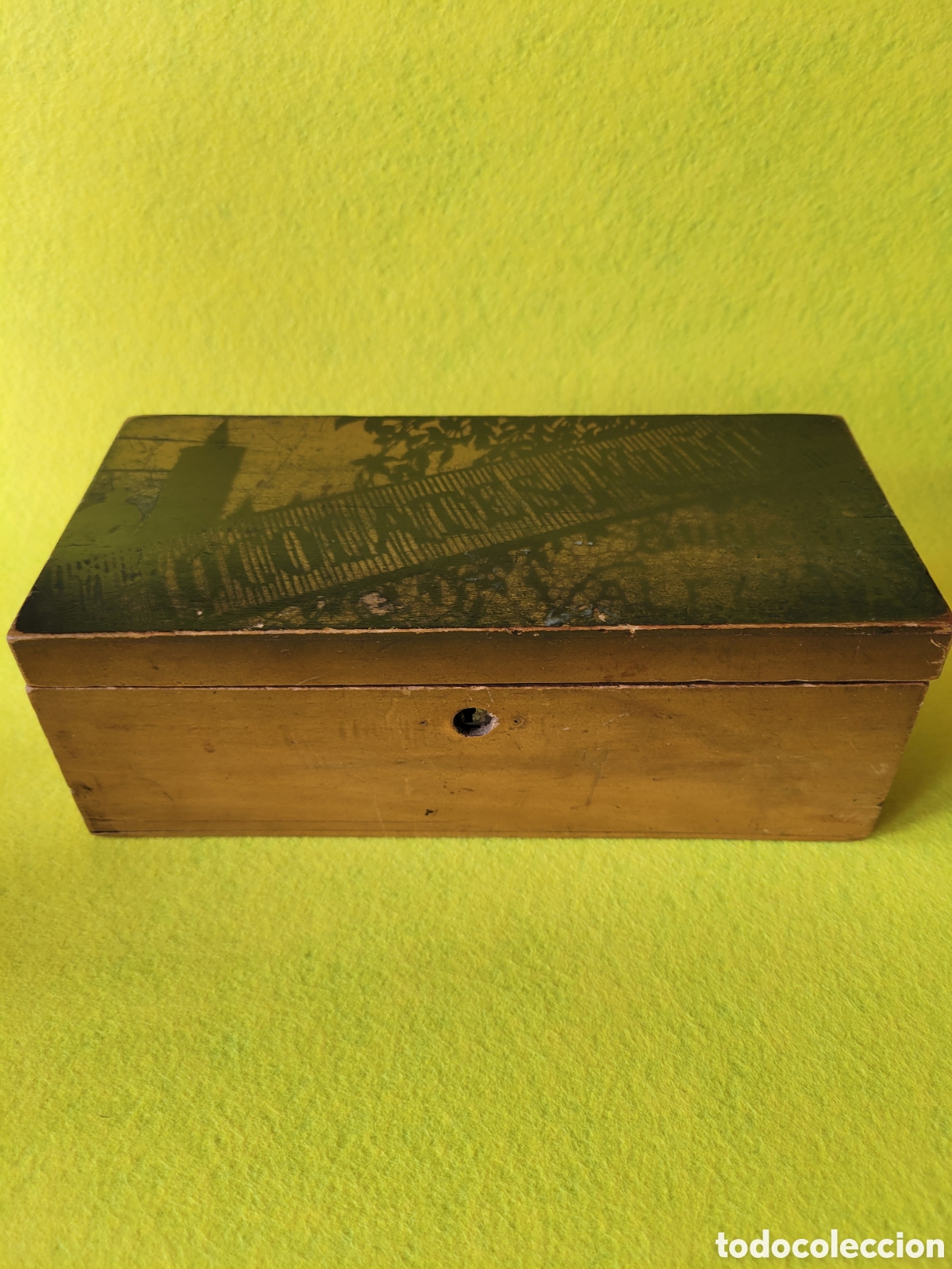 Cajas y cajitas met&aacute;licas: ANTIGUA CAJA CHOCOLATES MU&Ntilde;OZ (BURJASOT VALENCIA)