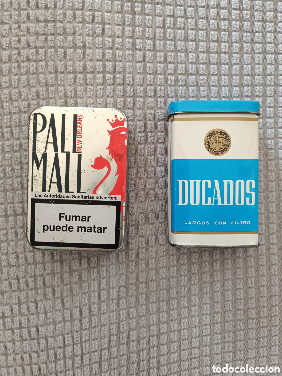 Cajas y cajitas met&aacute;licas: Latas pitilleras para tabaco antiguas. - Foto 1