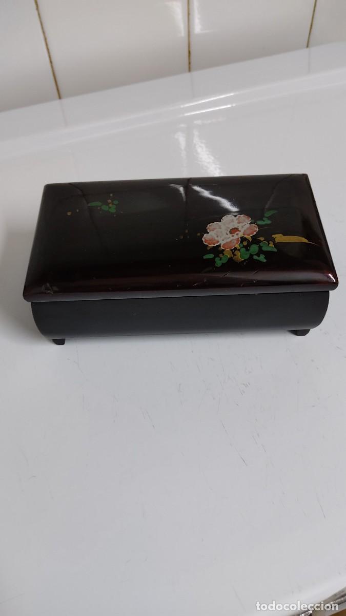 Cajas y cajitas met&aacute;licas: Vintage caja joyero musical