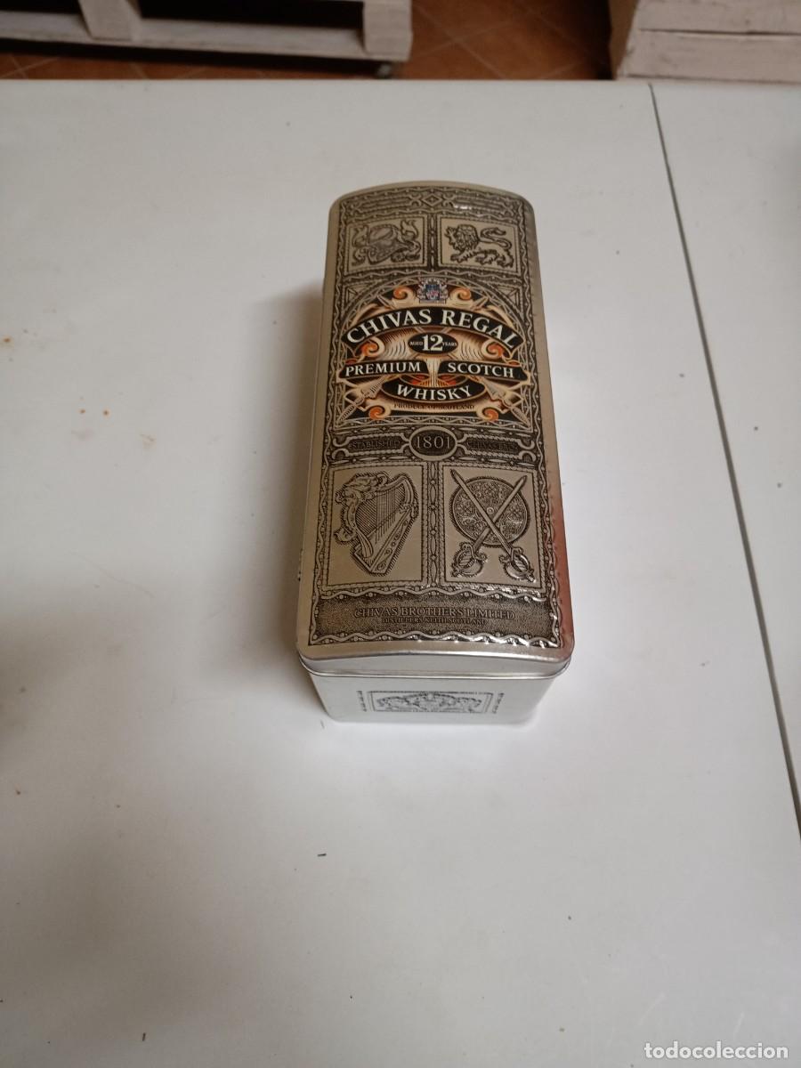Cajas y cajitas met&aacute;licas: Caja met&aacute;lica de Chivas Regal