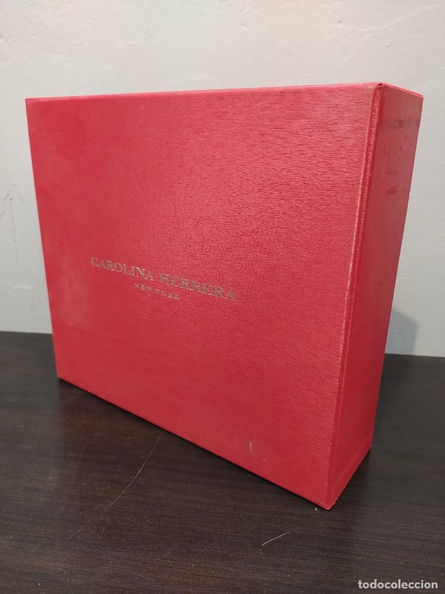 Cajas y cajitas met&aacute;licas: CAJA VACIA CAROLINA HERRERA NEW YORK-CAJA PERFUME-MEDIDAS 23cmx21cm-