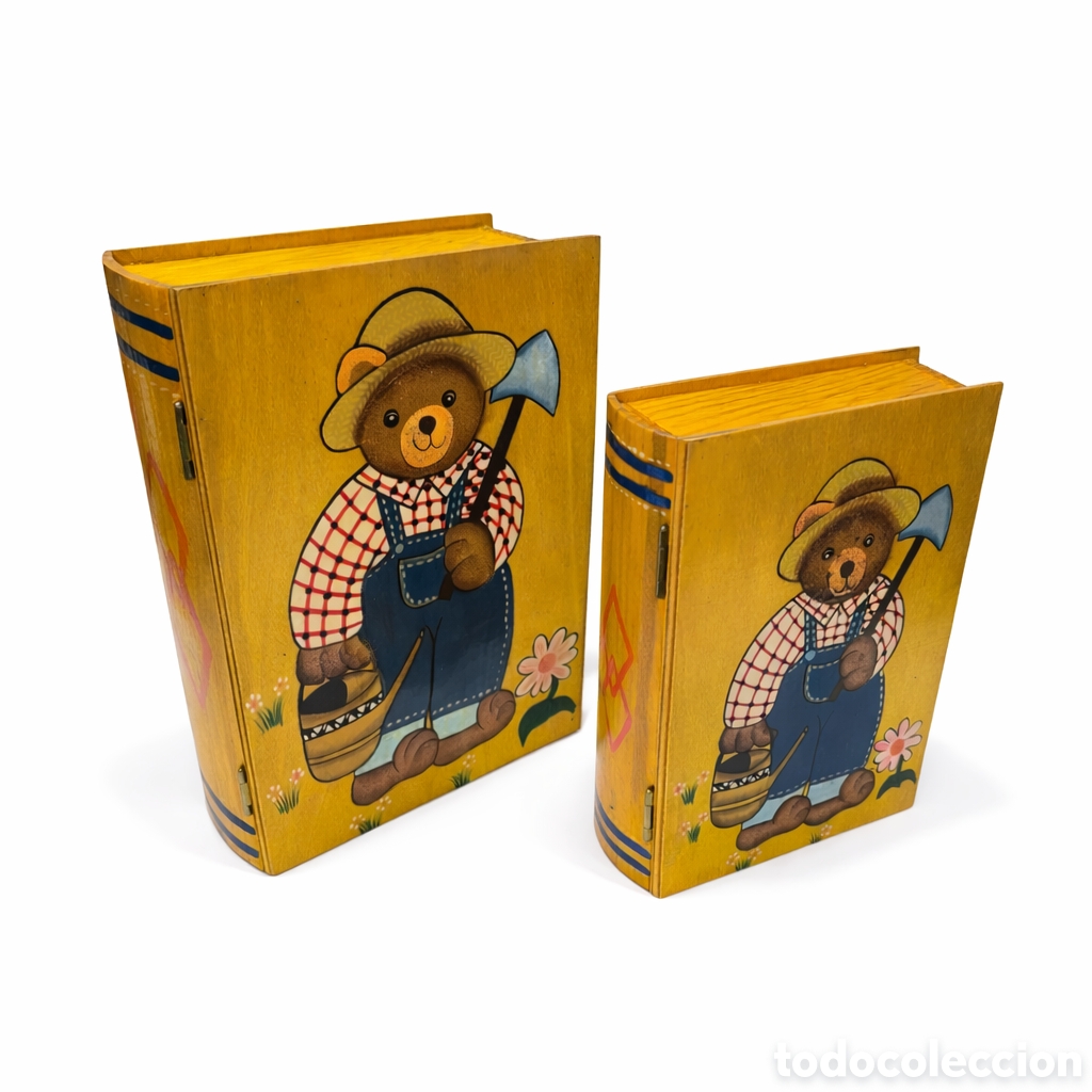 Cajas y cajitas met&aacute;licas: Set de cajas libro de madera pintadas a mano con osito granjero