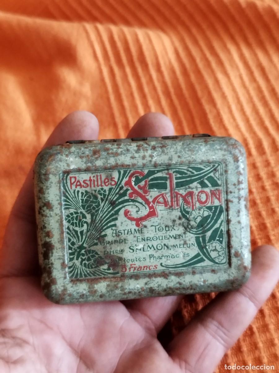 Cajas y cajitas met&aacute;licas: Antigua caja met&aacute;lica hojalata, Pastilles Salmon. Pastillas para la tos, garganta.