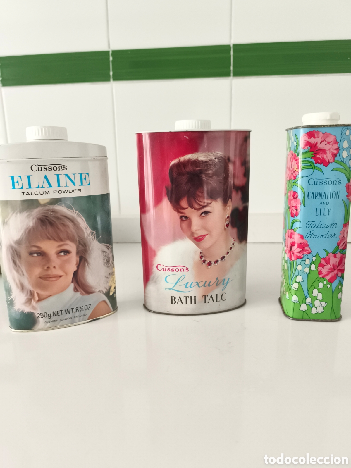 Cajas y cajitas met&aacute;licas: 3 Antiguas latas de polvos de talco Cussons, llenas