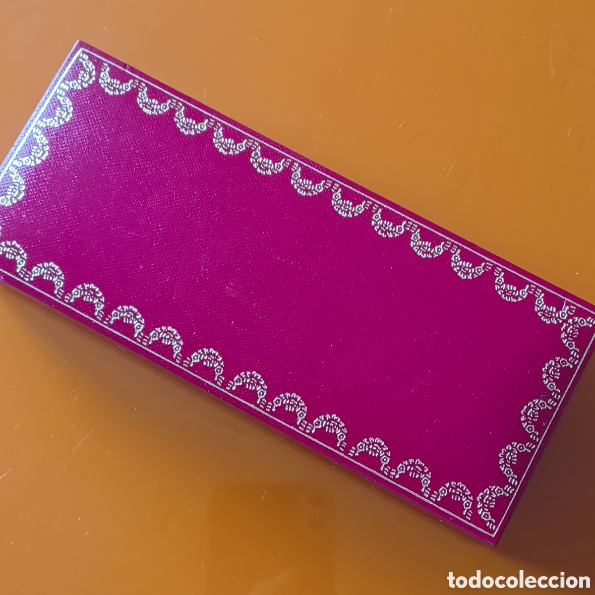 Cajas y cajitas met&aacute;licas: Estuche Cartier para bol&iacute;grafo COST 0020