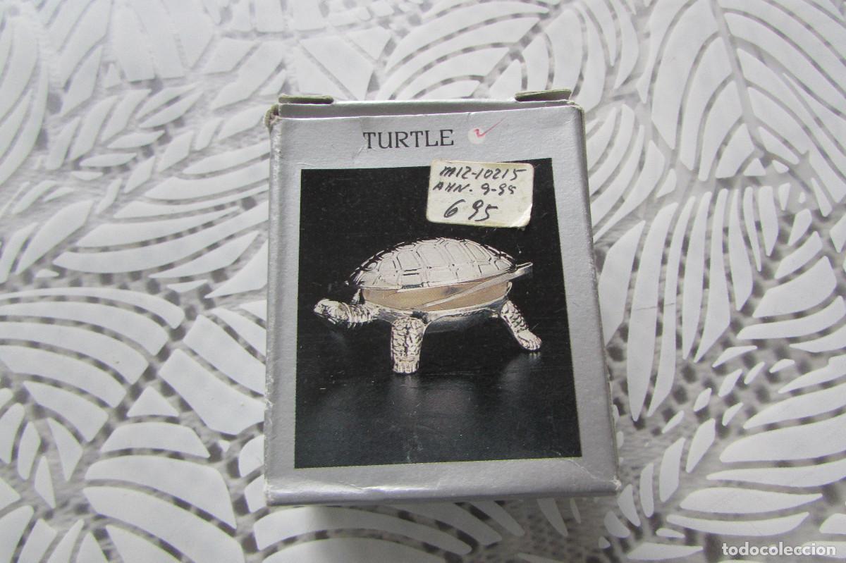 Cajas y cajitas met&aacute;licas: Pastillero vintage con forma de tortuga - Pastillero con minipinzas - Contenedor para edulcorantes