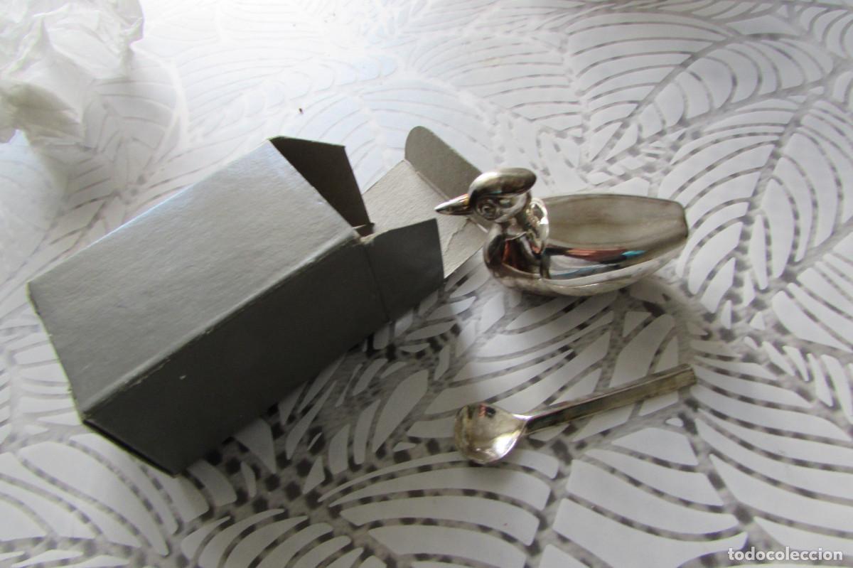 Cajas y cajitas met&aacute;licas: Pastillero vintage con forma de pato - Pastillero con minipinzas - Contenedor para edulcorantes