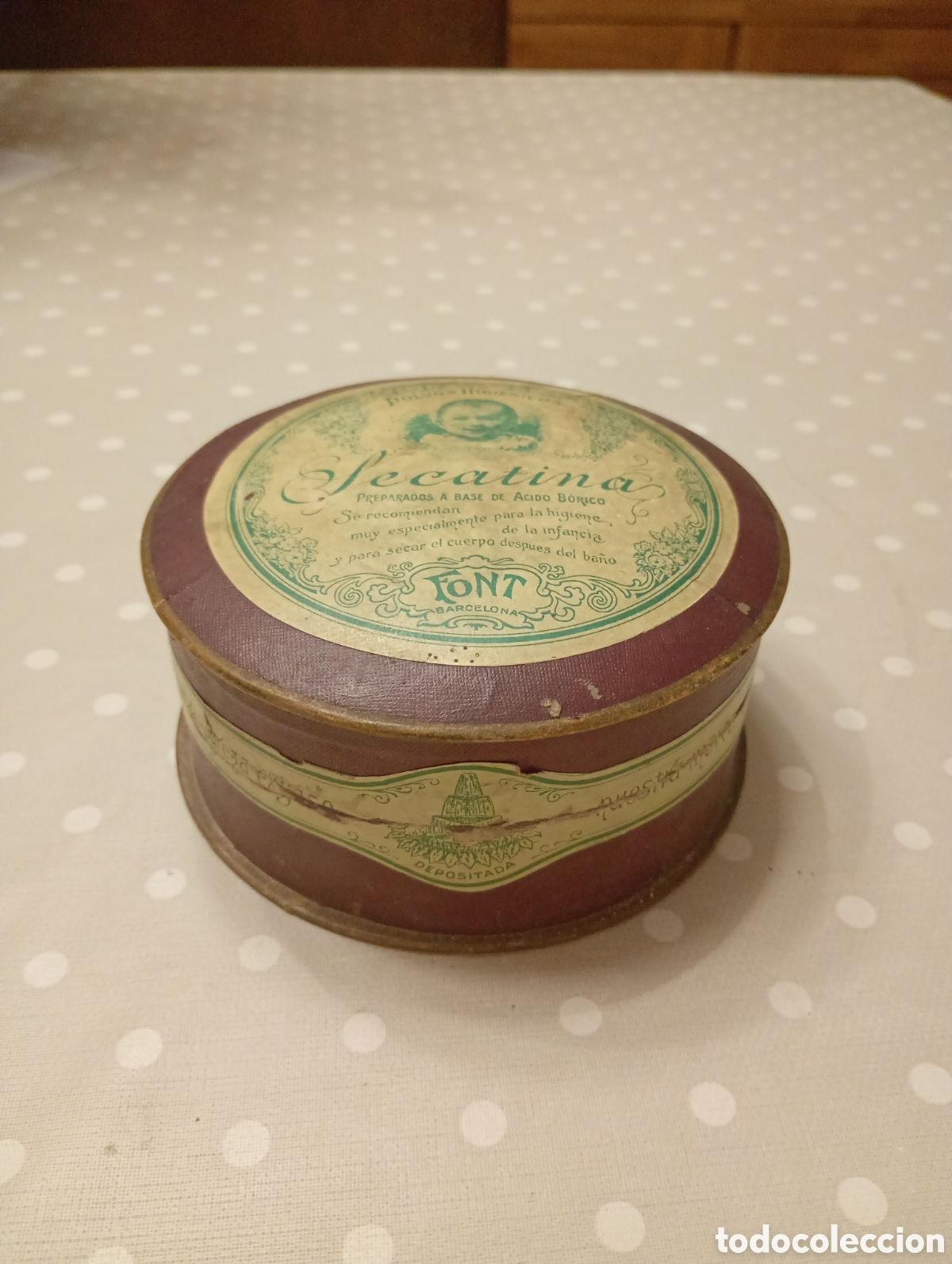 Cajas y cajitas met&aacute;licas: Caja de Polvos higi&eacute;nicos Secatina. Font. Barcelona. Higiene infancia y despu&eacute;s ba&ntilde;o. A&ntilde;os 20