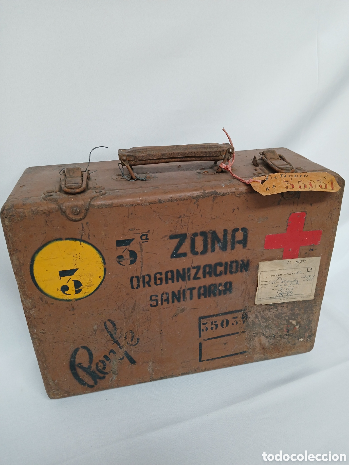 Cajas y cajitas met&aacute;licas: BOTIQUIN SANITARIO DE LA DIVISION DE RENFE