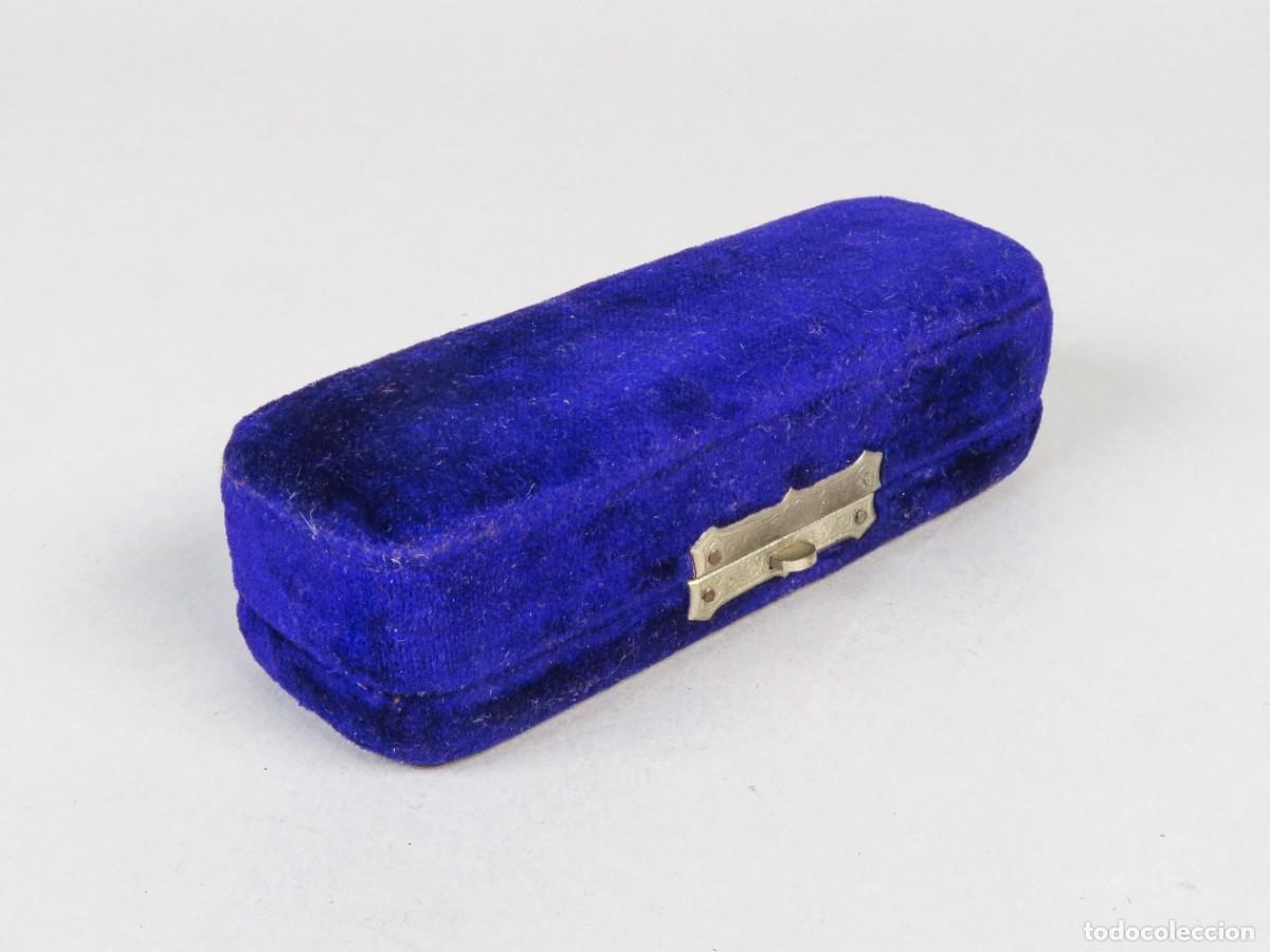 Cajas y cajitas met&aacute;licas: Estuche caja para pulsera o collar exterior terciopelo interior en seda Galicia siglo XIX