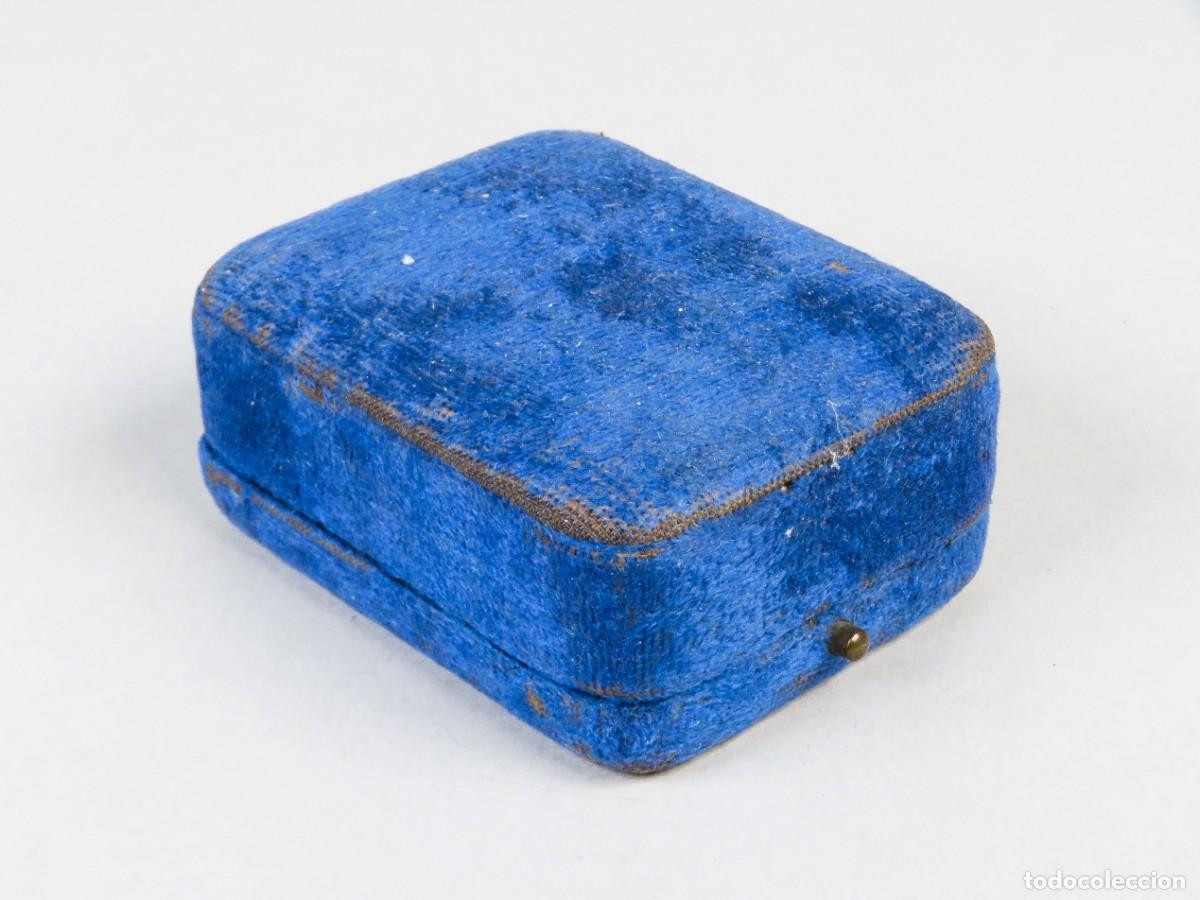 Cajas y cajitas met&aacute;licas: Estuche de joyer&iacute;a para reloj de pulsera Santiago de Compostela siglo XIX