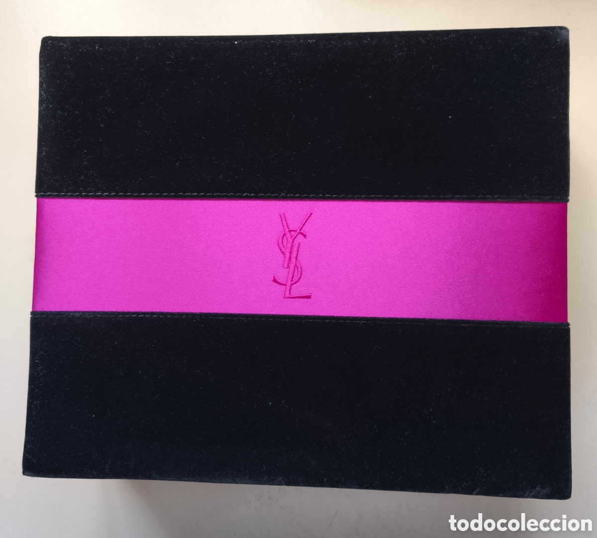 Cajas y cajitas met&aacute;licas: CAJA de terciopelo de la marca YSL