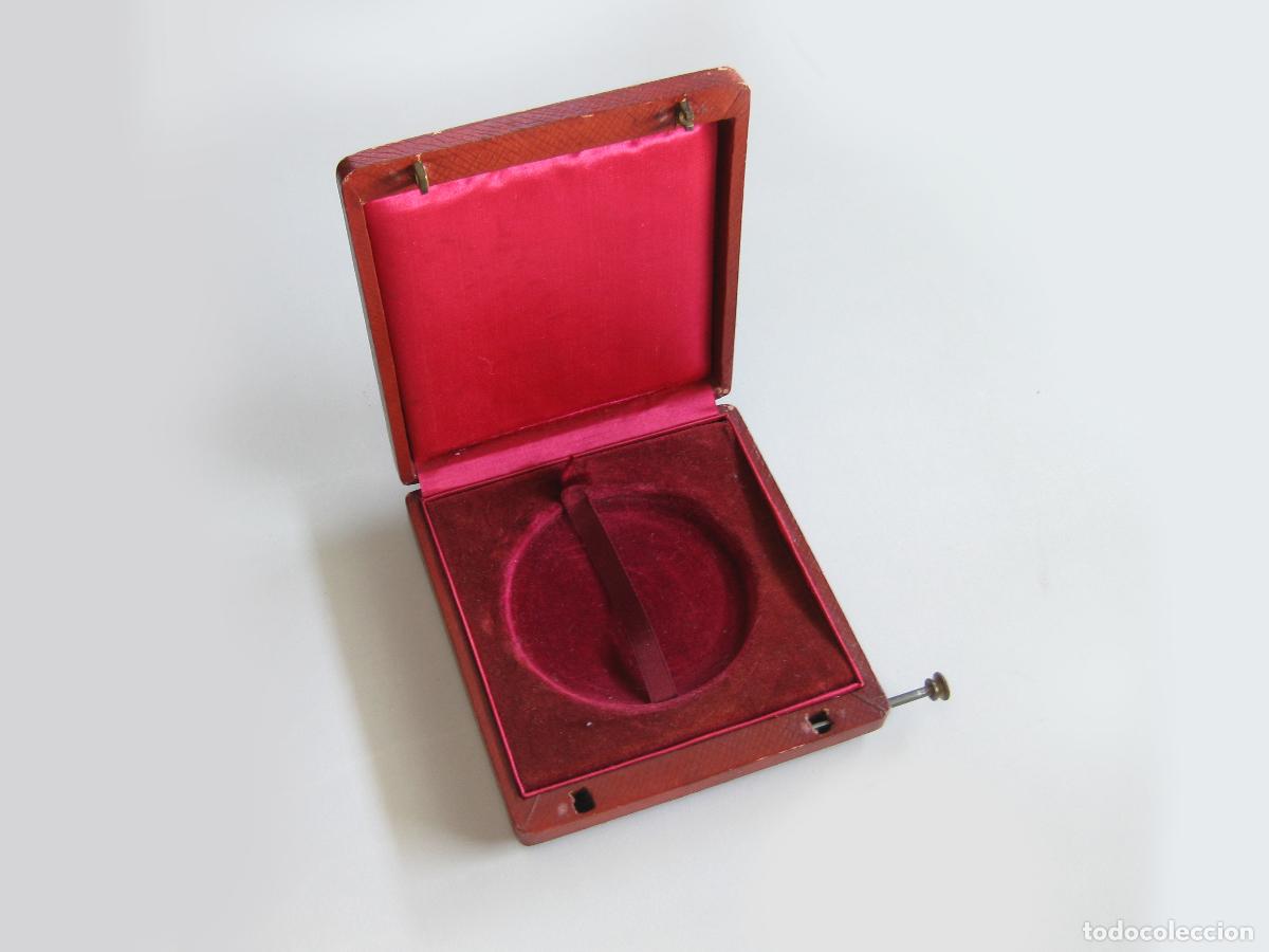 Cajas y cajitas met&aacute;licas: CAJA ANTIGUA PARA MEDALLA O MEDALL&Oacute;N DE PRINCIPIOS DEL SIGLO XX.