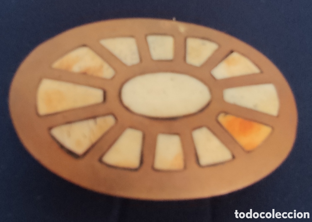 Cajas y cajitas met&aacute;licas: Pastillero de metal y hueso