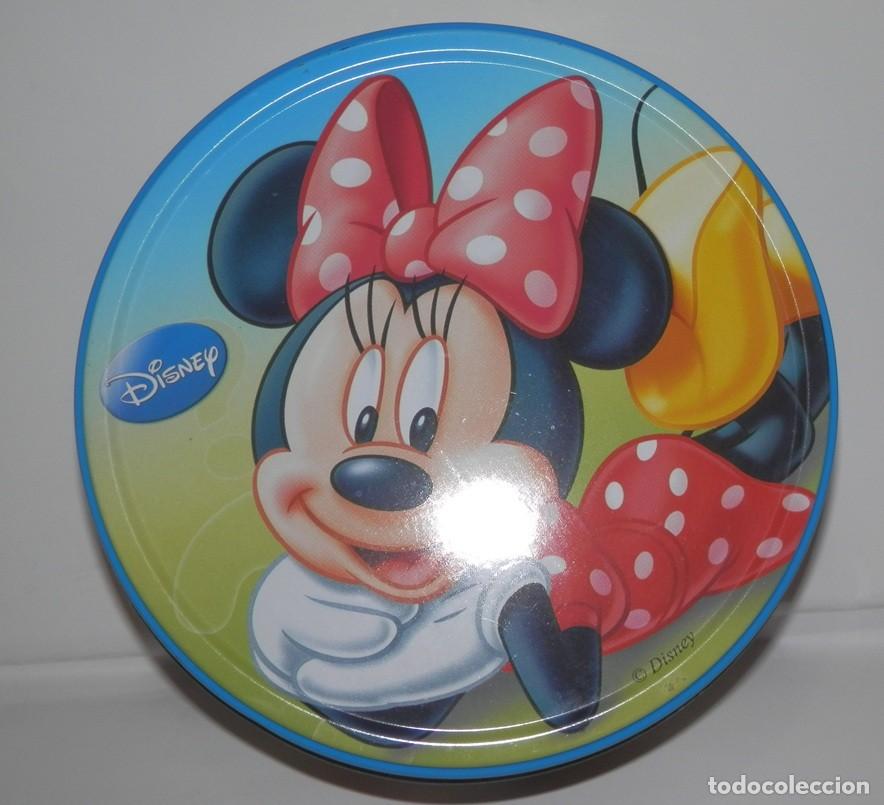 Bo&icirc;tes et petites bo&icirc;tes m&eacute;talliques: LATA WALT DISNEY .........