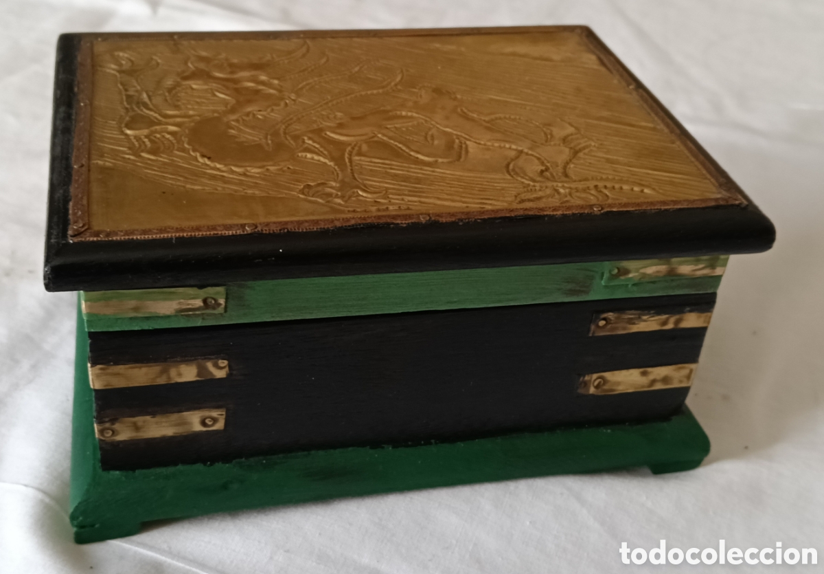Cajas y cajitas met&aacute;licas: Caja de madera con tapa de cobre - Foto 2