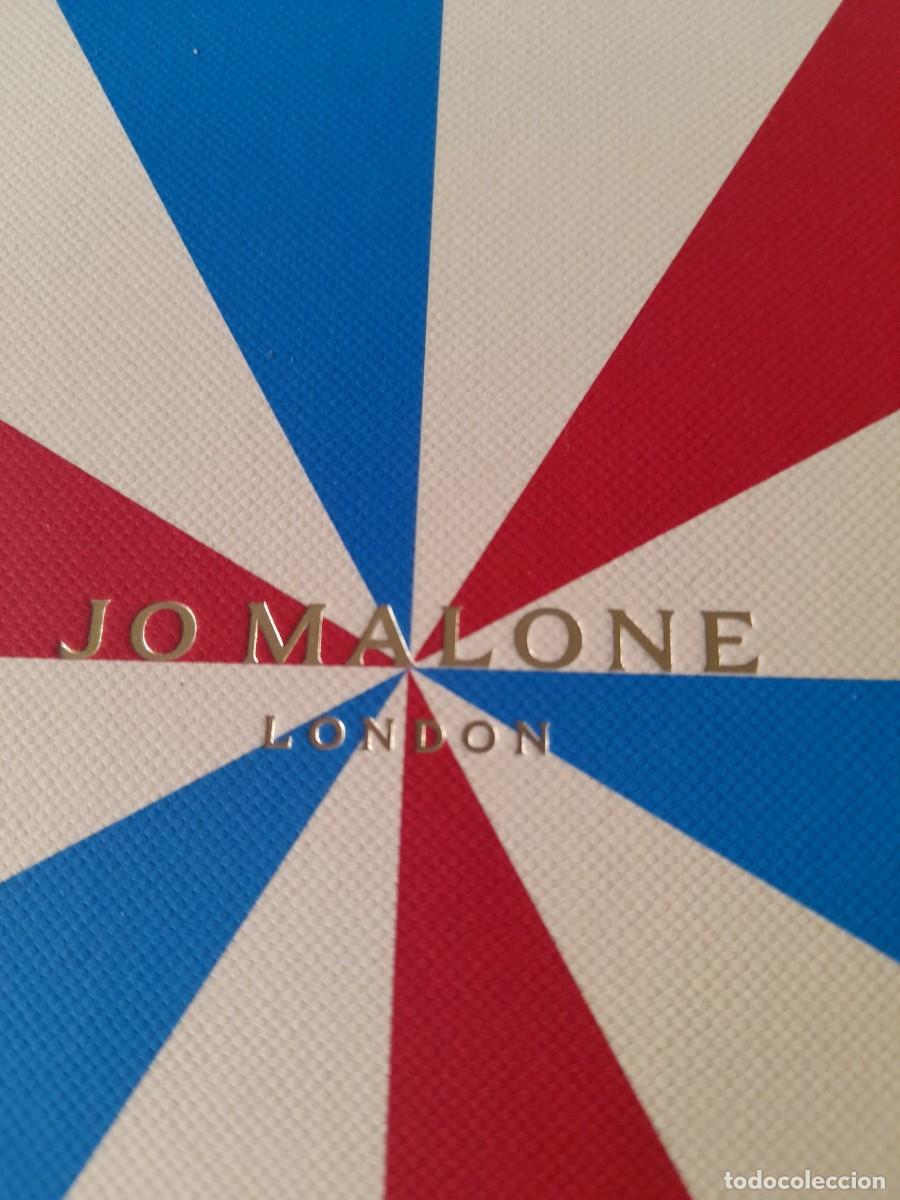 Cajas y cajitas met&aacute;licas: Caja de cart&oacute;n JO MALONE LONDON redonda 21 cm di&aacute;metro VAC&Iacute;A