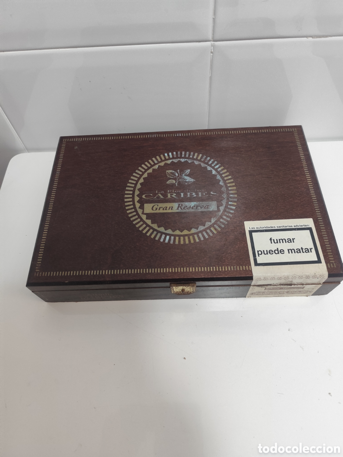 Cajas y cajitas met&aacute;licas: Caja puros Flor de los caribes