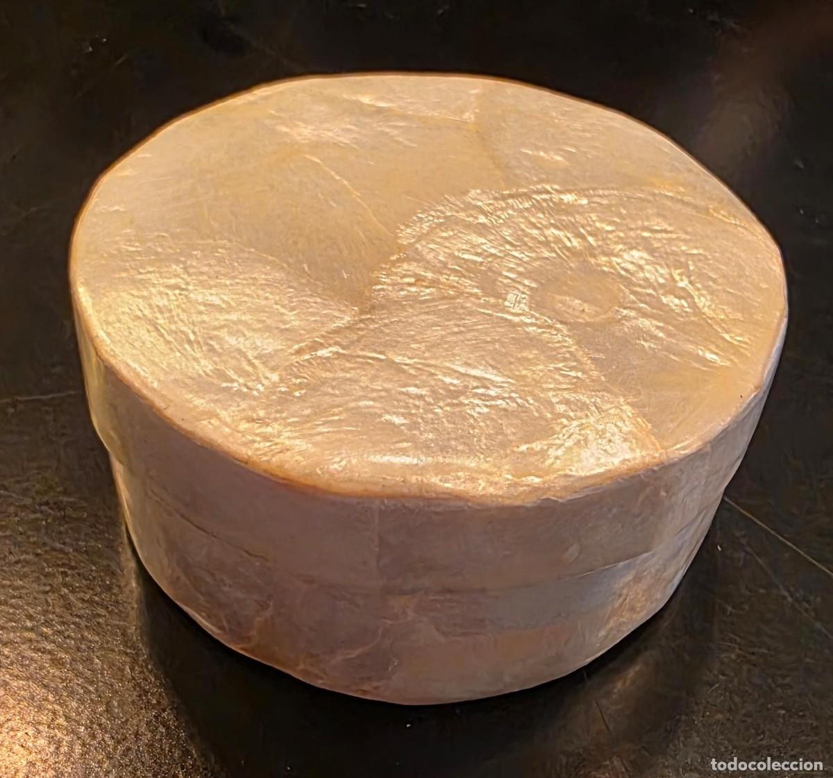 Cajas y cajitas met&aacute;licas: Caja Decorativa Artesanal en N&aacute;car Natural &ndash; Joyero Vintage de Dise&ntilde;o Org&aacute;nico