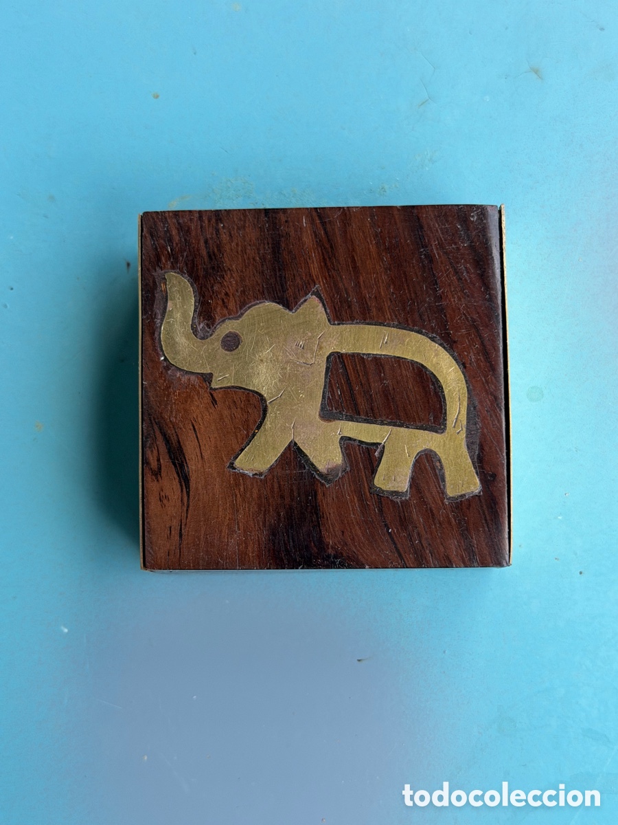 Cajas y cajitas met&aacute;licas: CAJITA DE MADERA CON INCRUSTACIONES DE METAL