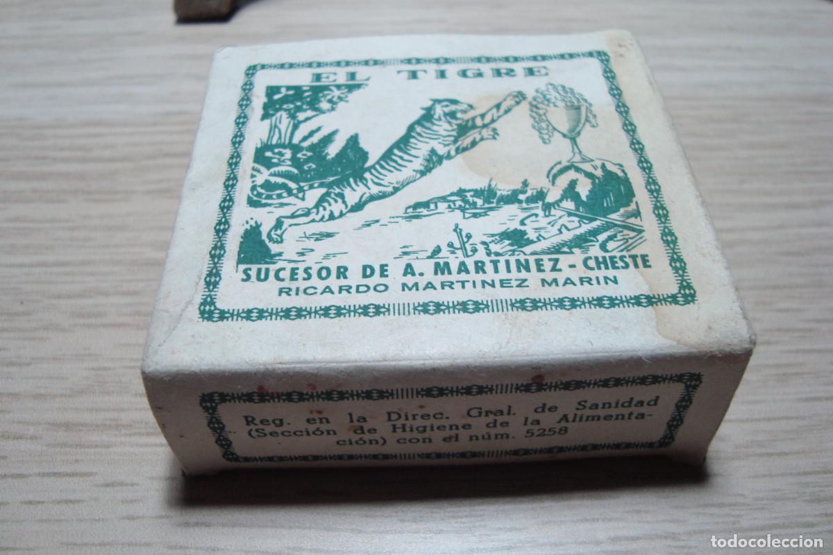 Cajas y cajitas met&aacute;licas: ANTIGUA CAJA REFREZCO ENDULZADO EL TIGRE. RICARDO MARTINEZ MARIN. CHESTE VALENCIA. COMPLETA.