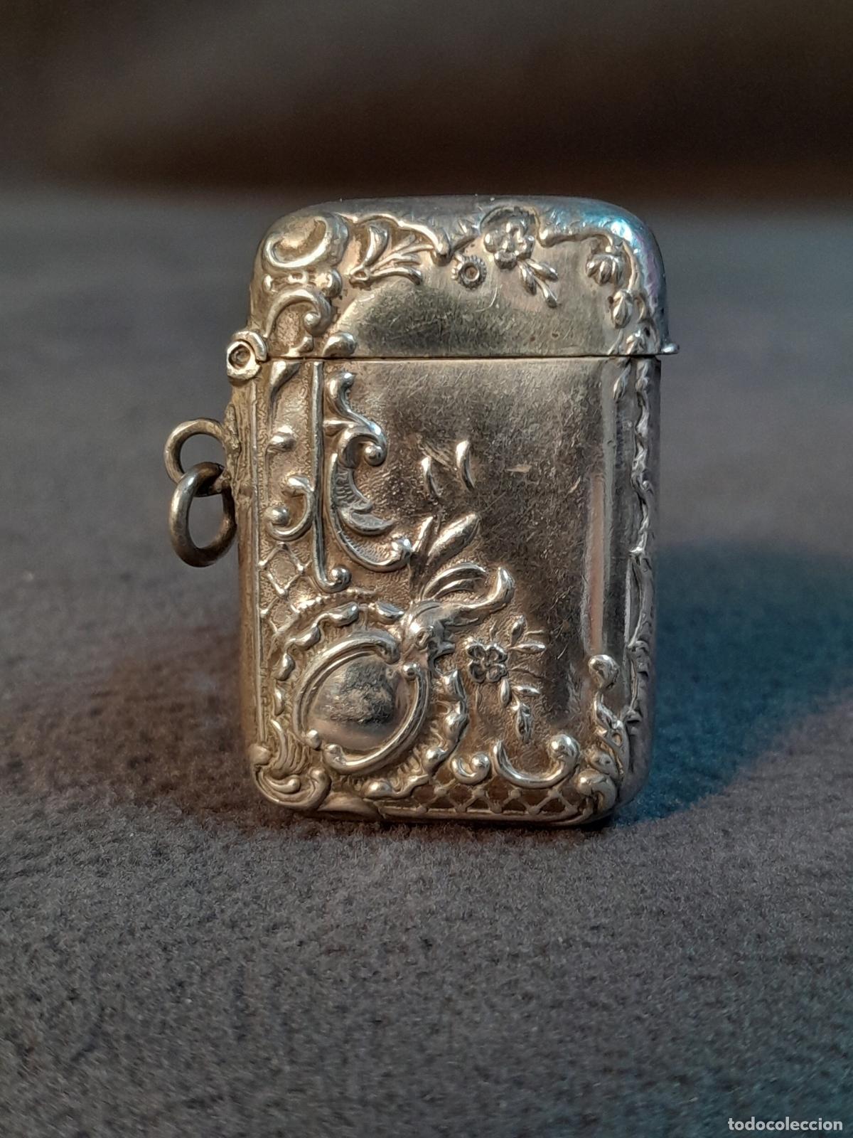 Blechdosen und Kisten: CP-15. ESTUCHE PARA CERILLAS DE PLATA LEY. PERIODO VICTORIANO.