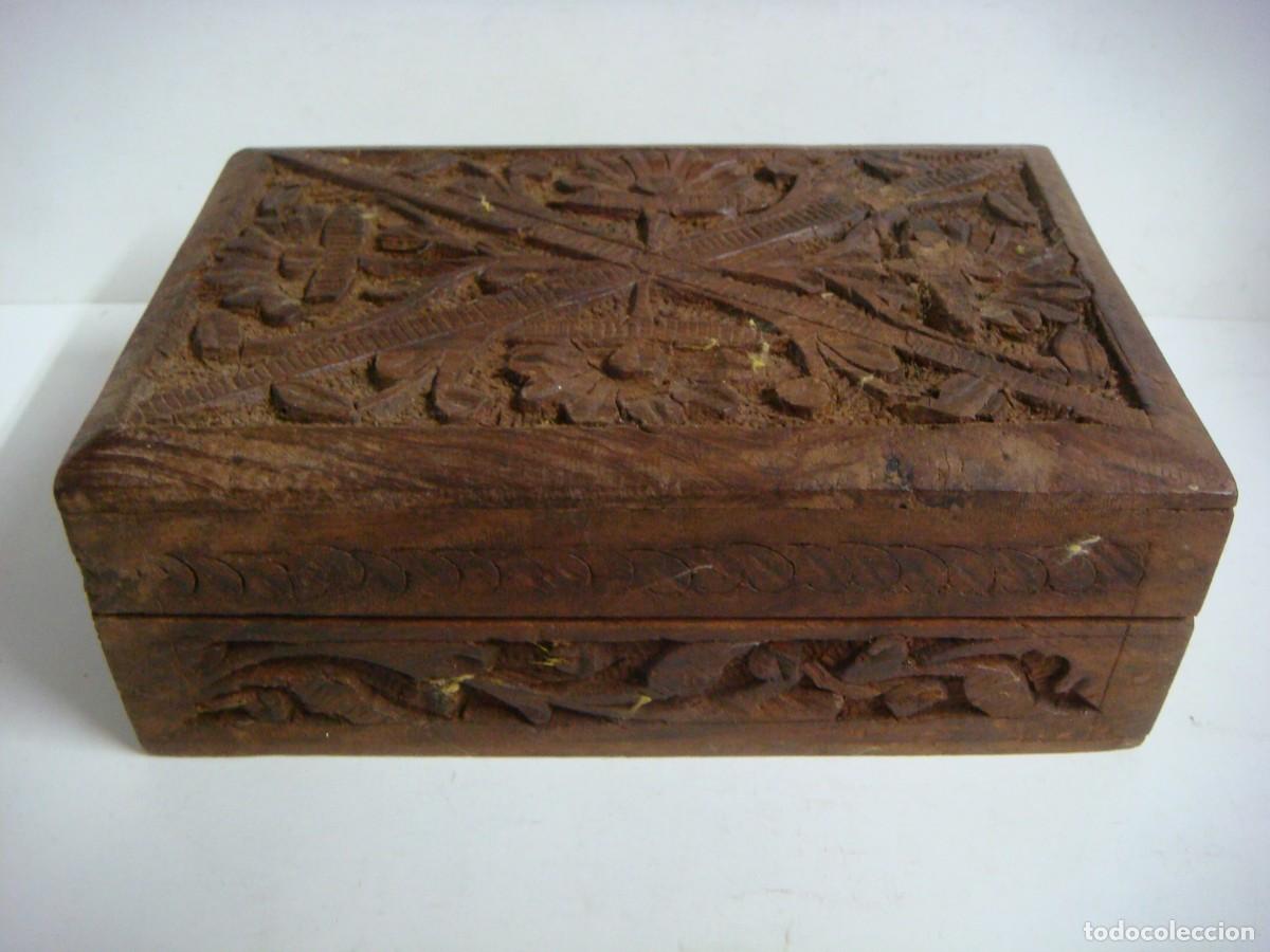 Cajas y cajitas met&aacute;licas: CAJA ANTIGUA DE MADERA TALLADO EL DIBUJO-CAJ-G-N&ordm;-26