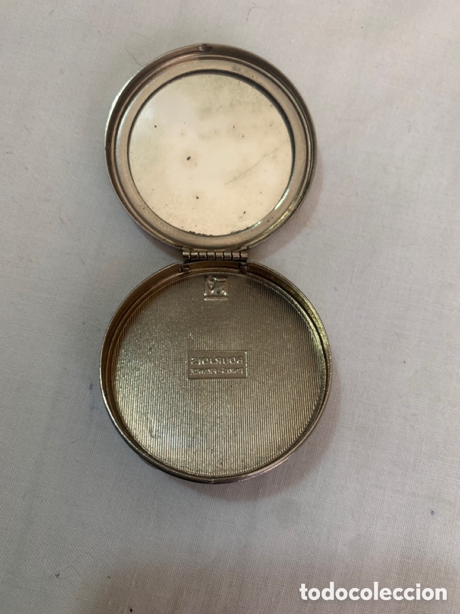 Cajas y cajitas met&aacute;licas: Polvera vintage BOURJOIS-PARIS plateada - Foto 4