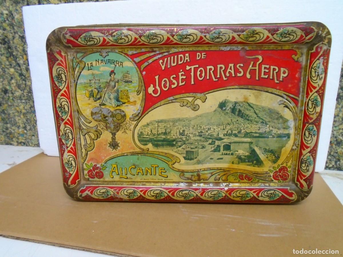 Cajas y cajitas met&aacute;licas: ANTIGUA CAJA DE HOJALATA LIT.VIUDA DE JOSE TORRAS HERP&rdquo;LA NAVARRA&rdquo;ALLICANTE.VER FOTOS.