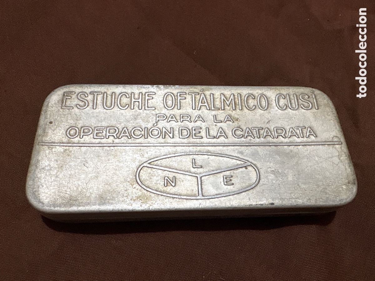 Cajas y cajitas met&aacute;licas: CAJA DE LATA FARMACIA ESTUCHE OFTALMICO CUSI PARA LA OPERACION DE CATARATA