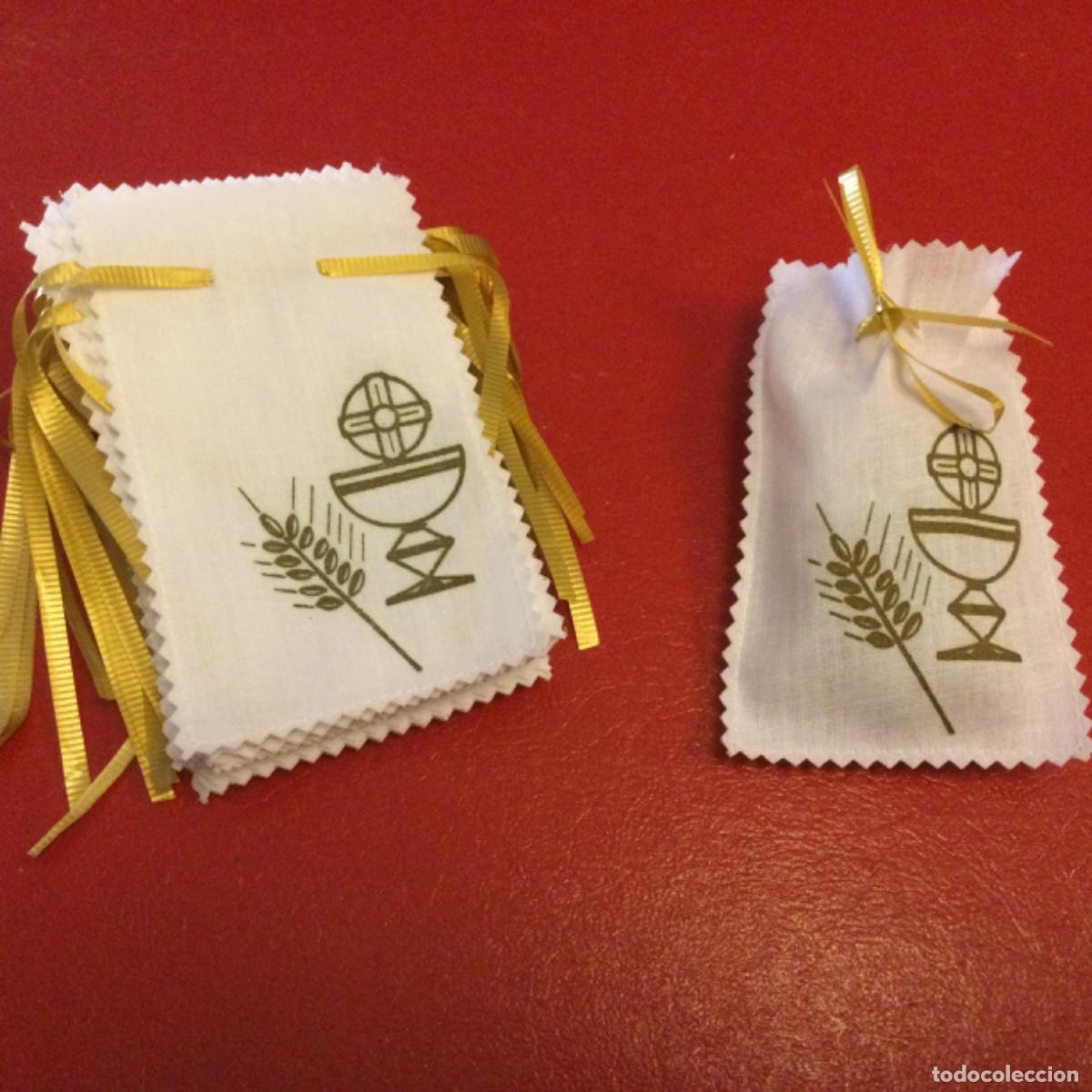 Cajas y cajitas met&aacute;licas: Bolsitas de tela para regalos de Primera Comuni&oacute;n. (Lote de 25)