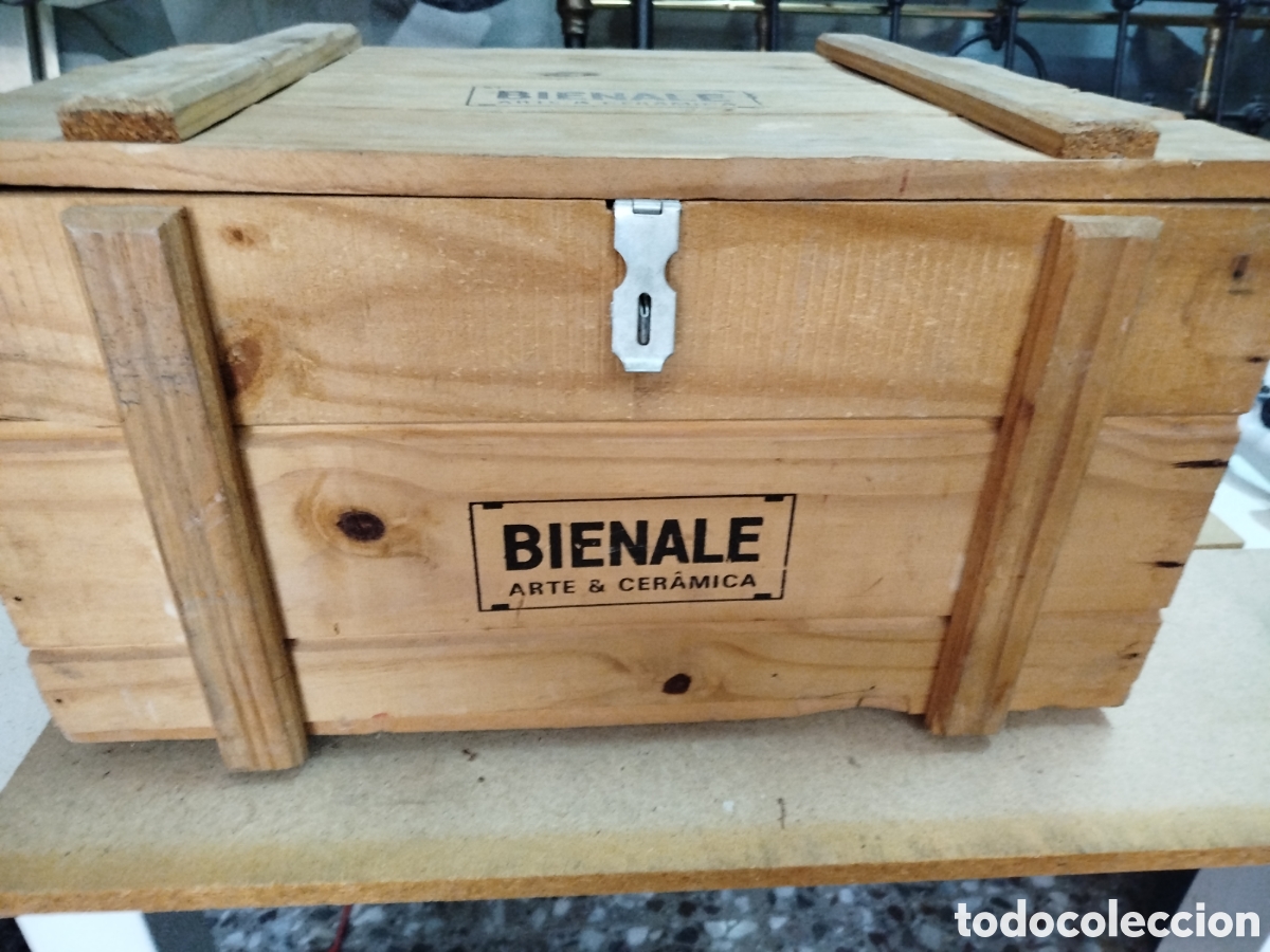 Cajas y cajitas met&aacute;licas: Caja de madera. Arc&oacute;n. ba&uacute;l. Bienale arte cer&aacute;mica. Caja de madera preciosa