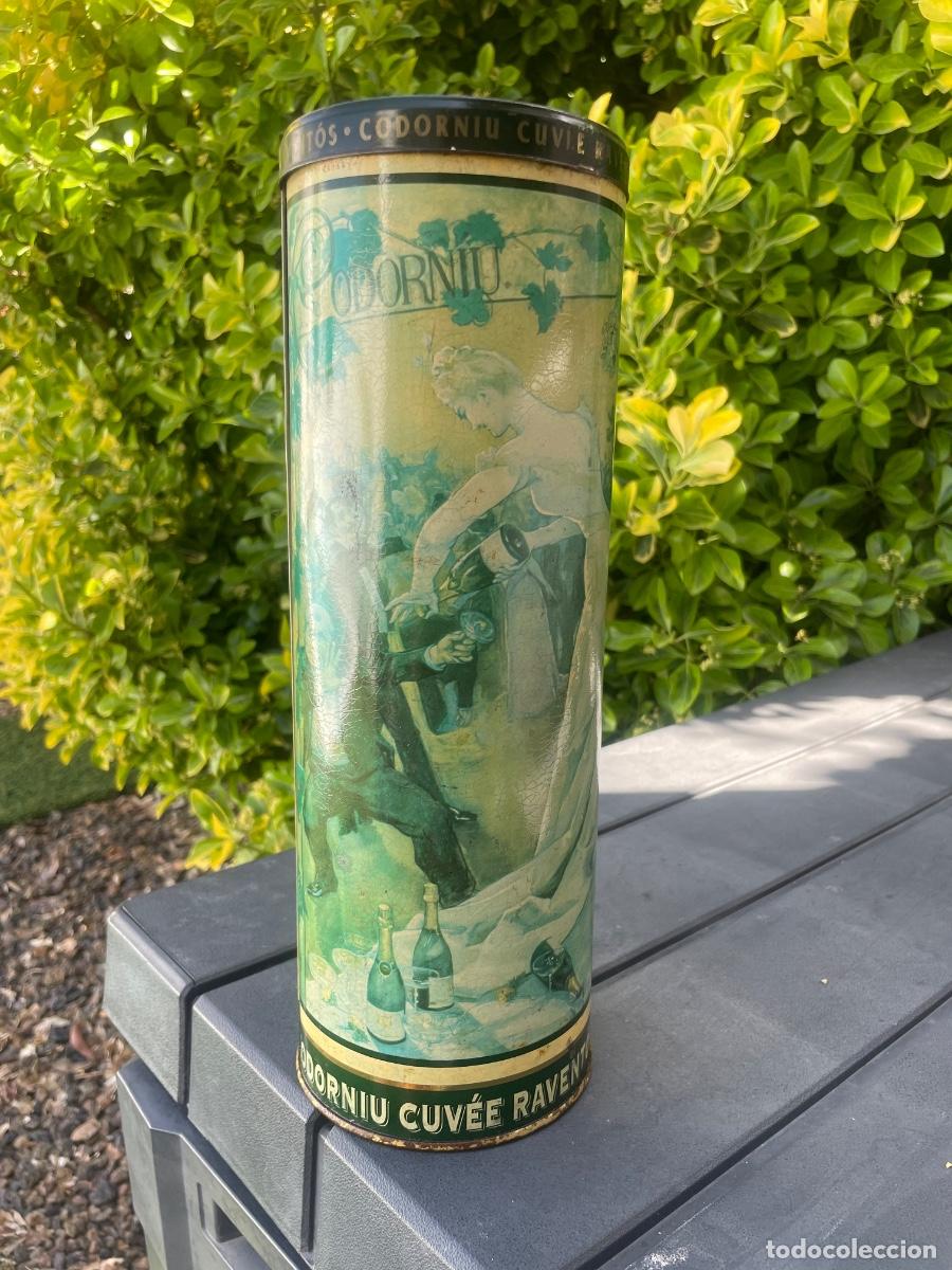 Cajas y cajitas met&aacute;licas: Antiguo Estuche de Lata Litografiada Cava Codorn&iacute;u Cuv&eacute;e Ravent&oacute;s - Estilo Modernista / Art Nouveau
