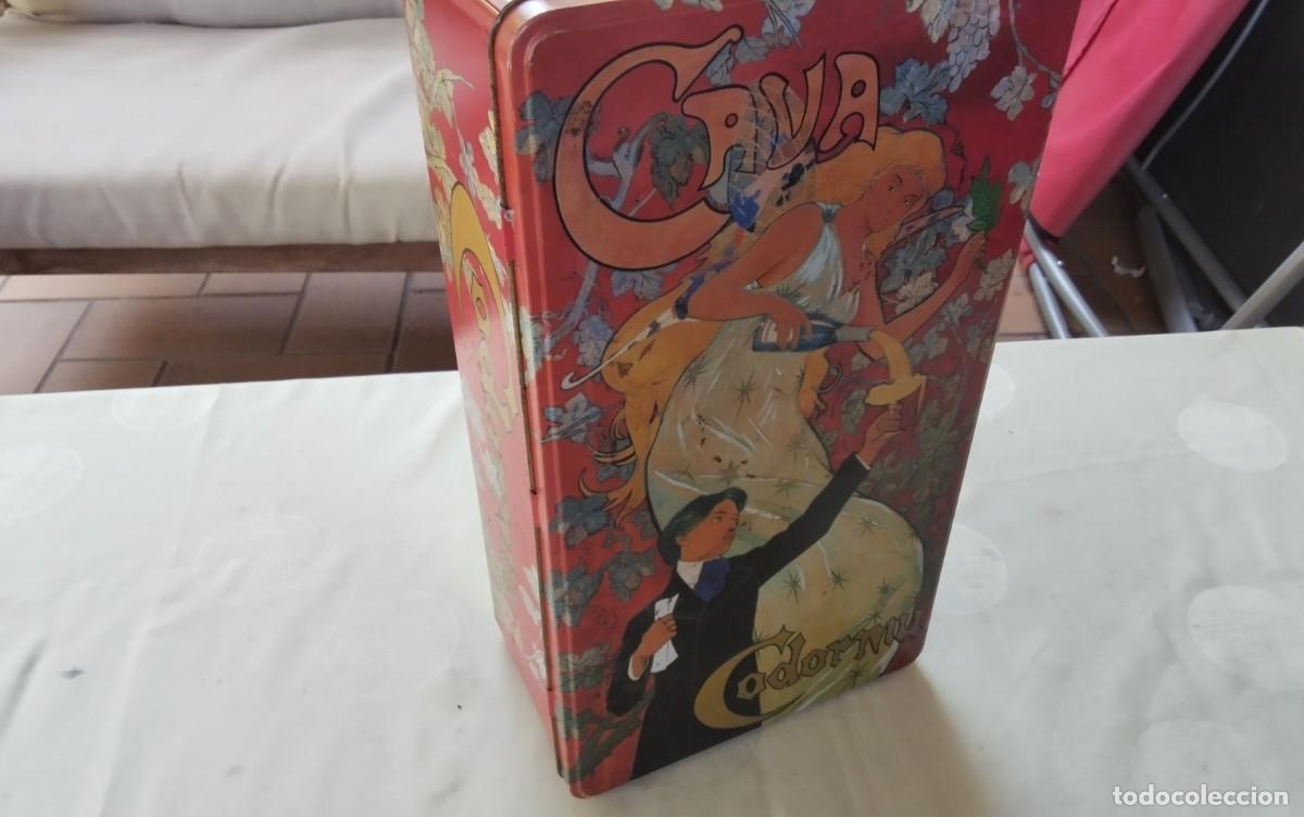 Cajas y cajitas met&aacute;licas: CAJA ANTIGUA DE METAL DE CODORNIU , BUEN ESTADO ,MUY BONITA