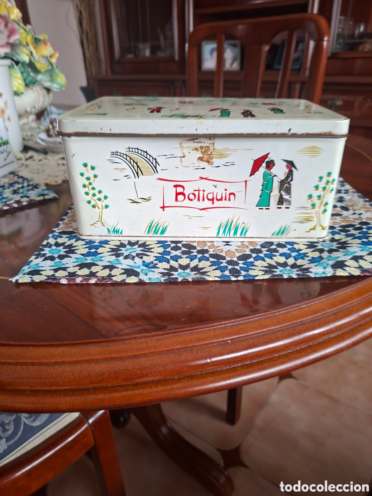 Cajas y cajitas met&aacute;licas: Antigua Caja de ojalata con dibujos chinos de la colecci&oacute;n del art&iacute;culo Colacao