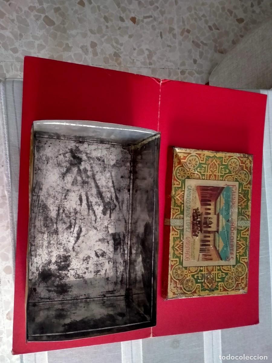 Cajas y cajitas met&aacute;licas: lata de granada chocolates de candido saenz